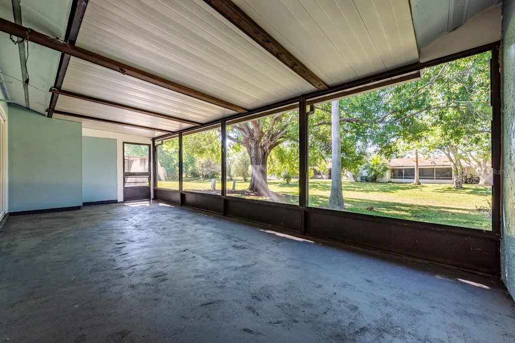 10330 Licorice Way Orlando FL 32821