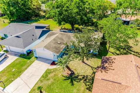 10330 Licorice Way Orlando FL 32821