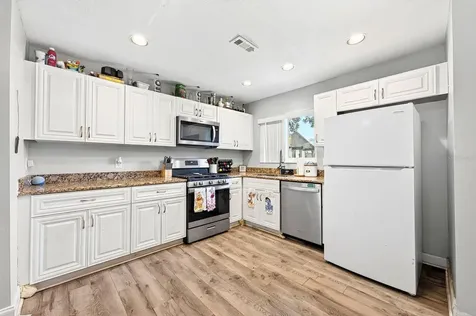 10330 Licorice Way Orlando FL 32821