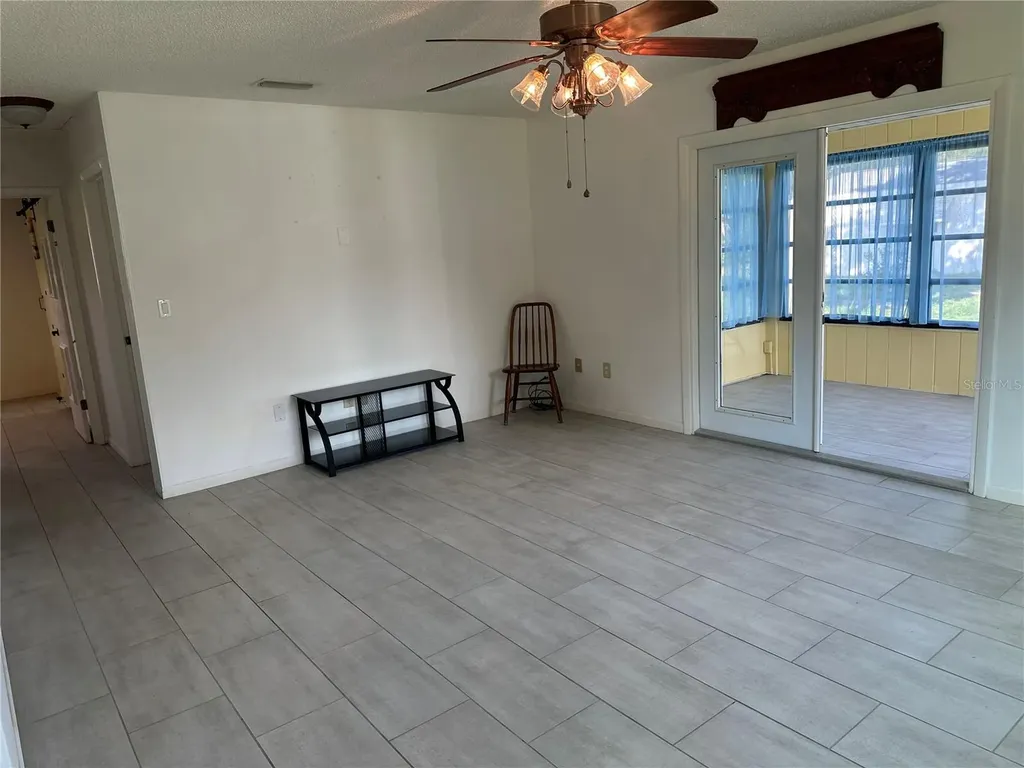 9050 SW 101 St Lane Ocala FL 34481
