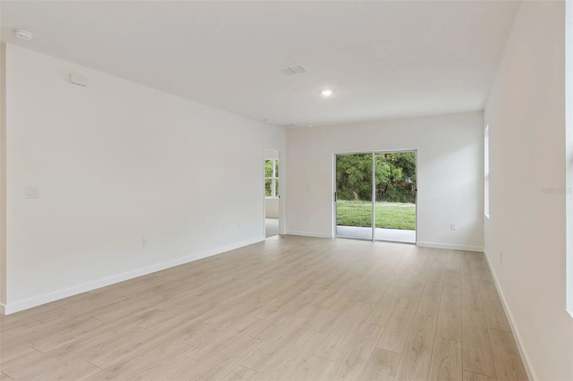 2042 Walnut Creek Drive Kissimmee FL 34744