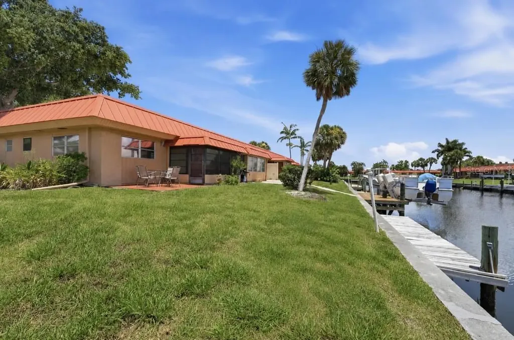 4111 La Costa Cove Bradenton FL 34210