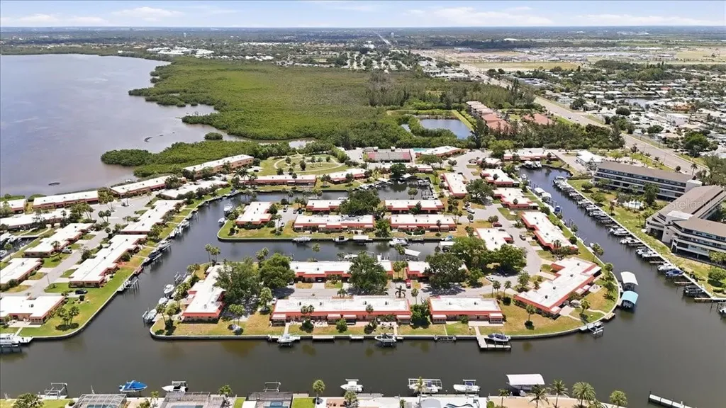 4111 La Costa Cove Bradenton FL 34210