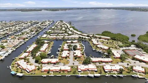 4111 La Costa Cove Bradenton FL 34210