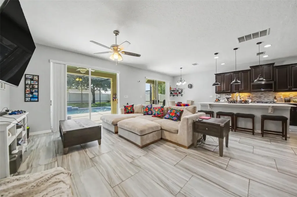 1374 Merion Drive Mount Dora FL 32757