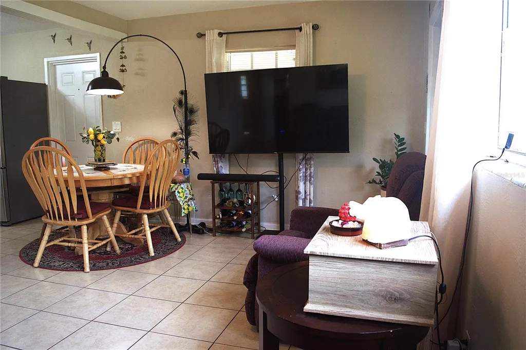 2721 Sunshine Drive N Lakeland FL 33801