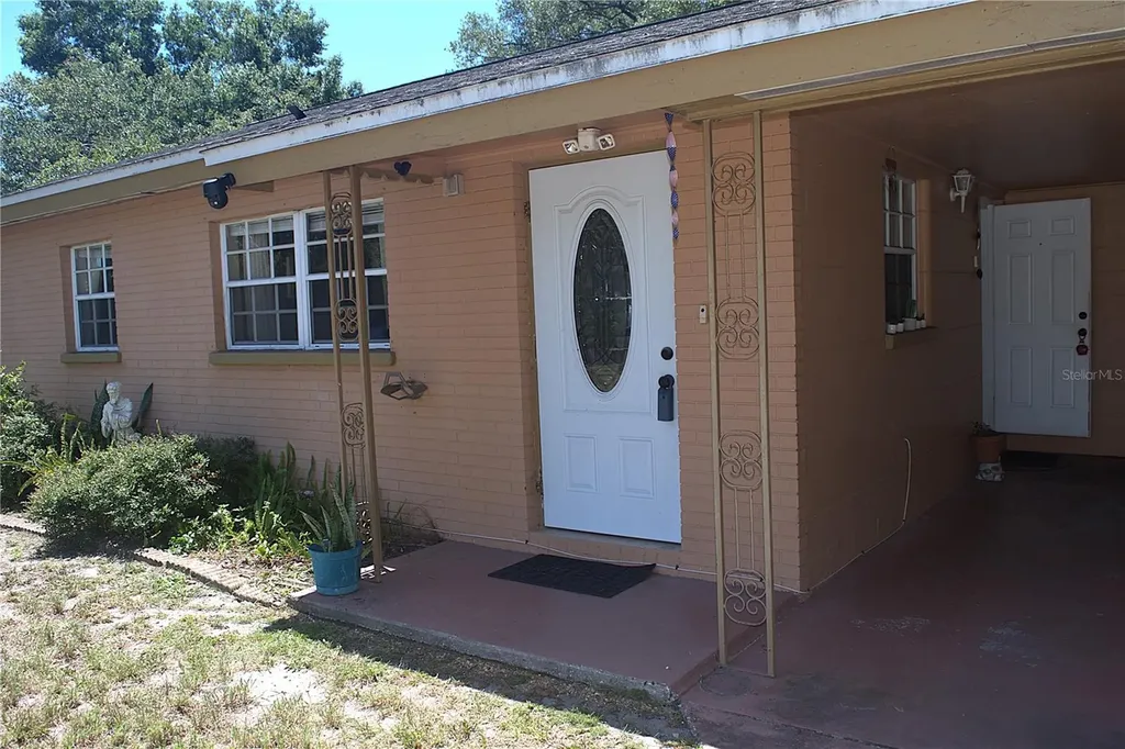 2721 Sunshine Drive N Lakeland FL 33801