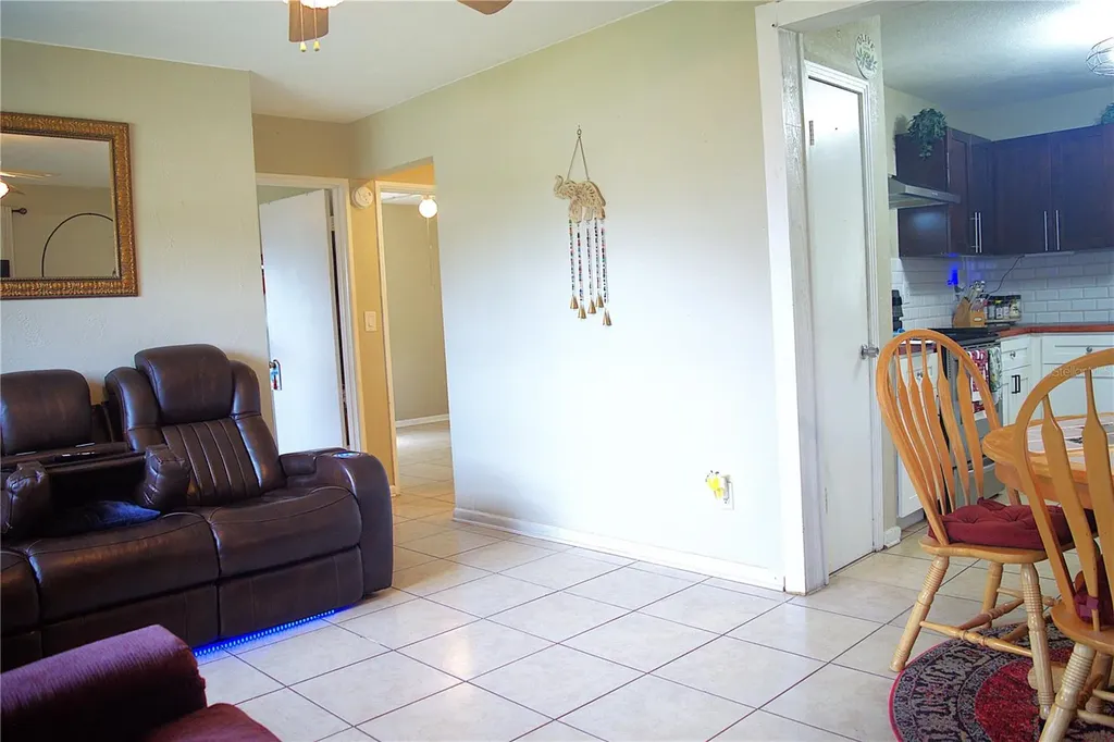 2721 Sunshine Drive N Lakeland FL 33801