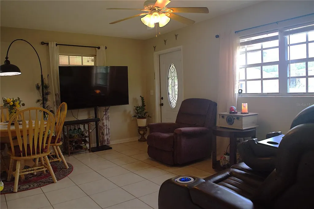 2721 Sunshine Drive N Lakeland FL 33801