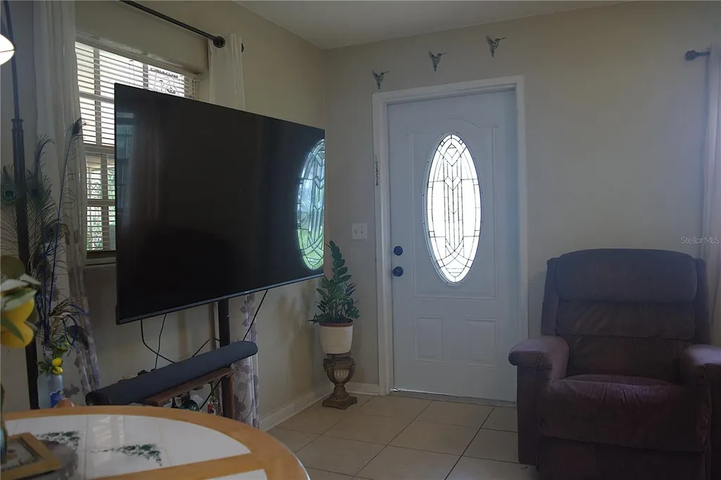 2721 Sunshine Drive N Lakeland FL 33801
