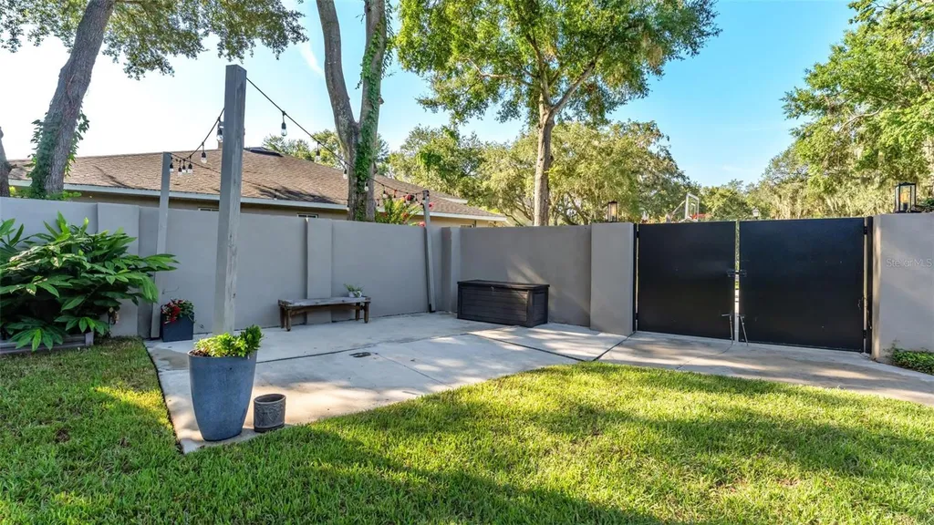 6590 Crescent Lake Drive Lakeland FL 33813