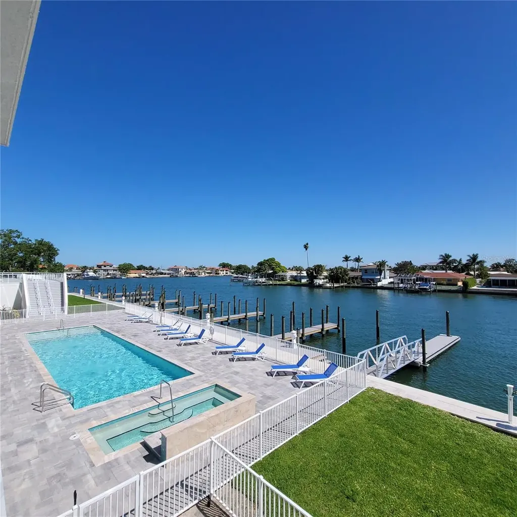 415 Island Way Clearwater Beach FL 33767