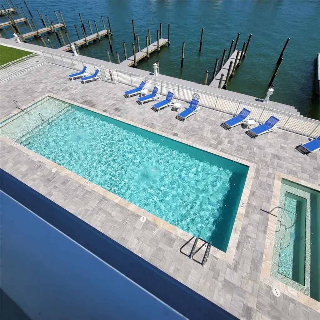 415 Island Way Clearwater Beach FL 33767