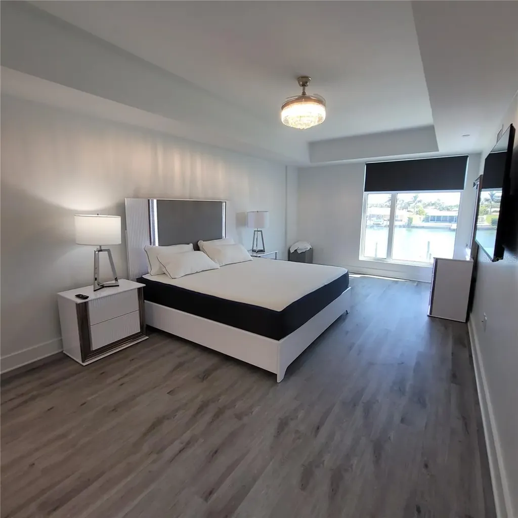 415 Island Way Clearwater Beach FL 33767