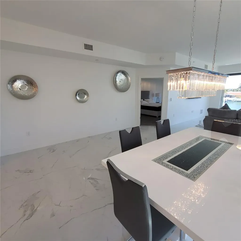 415 Island Way Clearwater Beach FL 33767
