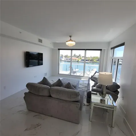 415 Island Way Clearwater Beach FL 33767