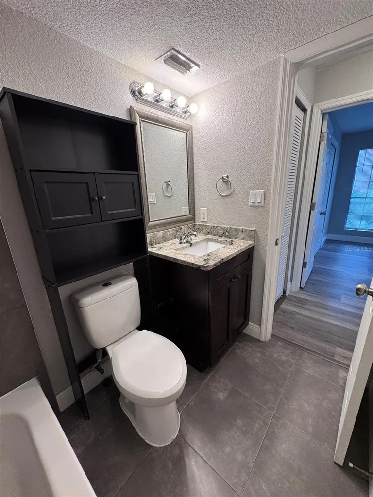 8649 Fancy Finch Drive Tampa FL 33614