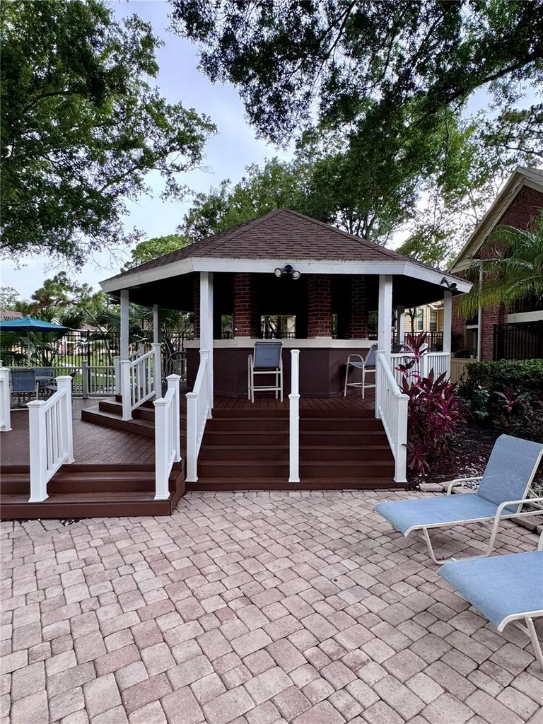 8649 Fancy Finch Drive Tampa FL 33614