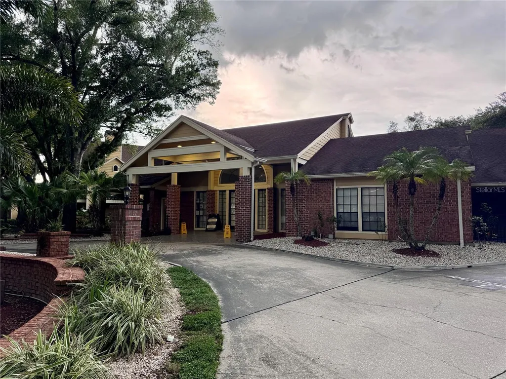 8649 Fancy Finch Drive Tampa FL 33614