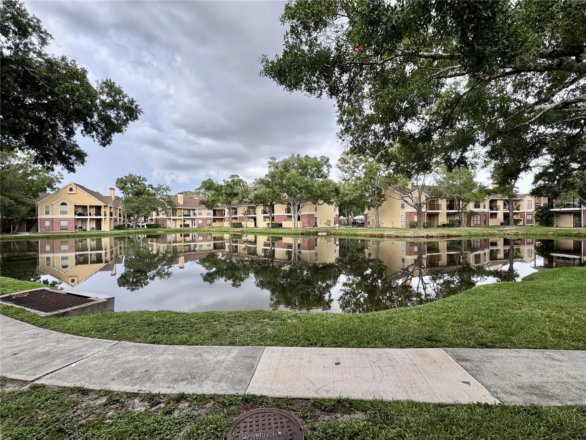 8649 Fancy Finch Drive Tampa FL 33614