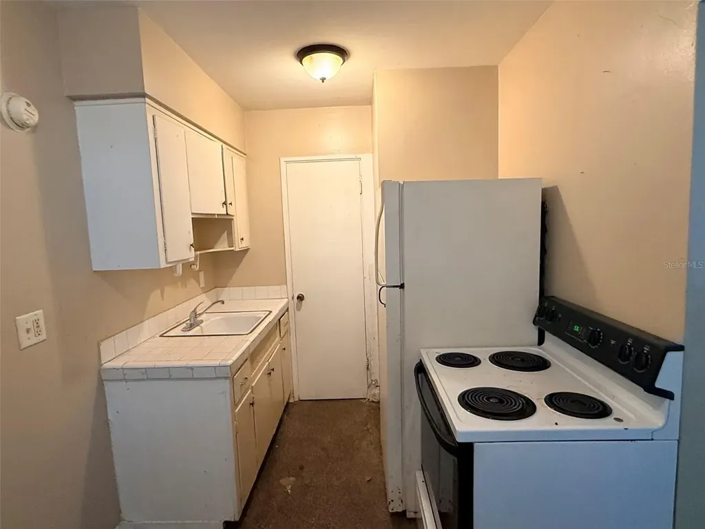 1273 S Betty Lane Clearwater FL 33756
