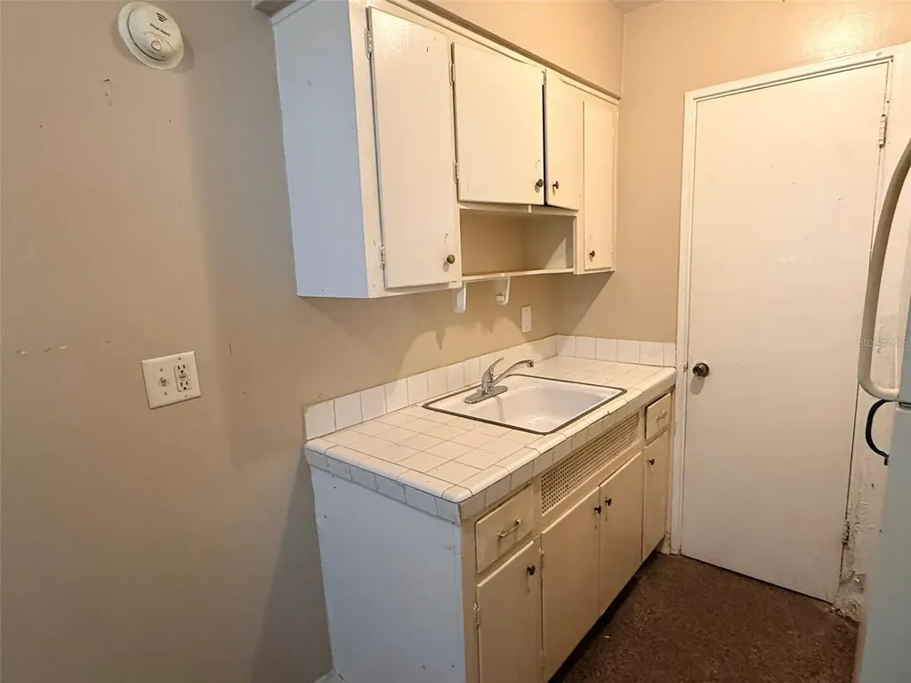 1273 S Betty Lane Clearwater FL 33756