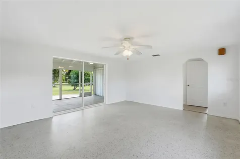 700 Dolphin Parkway Punta Gorda FL 33950