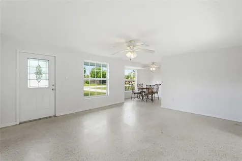 700 Dolphin Parkway Punta Gorda FL 33950