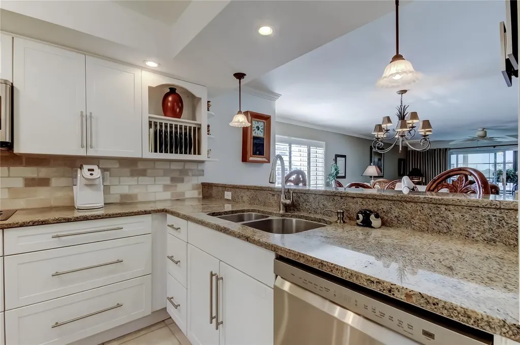 9450 Harbor Greens Way Seminole FL 33776