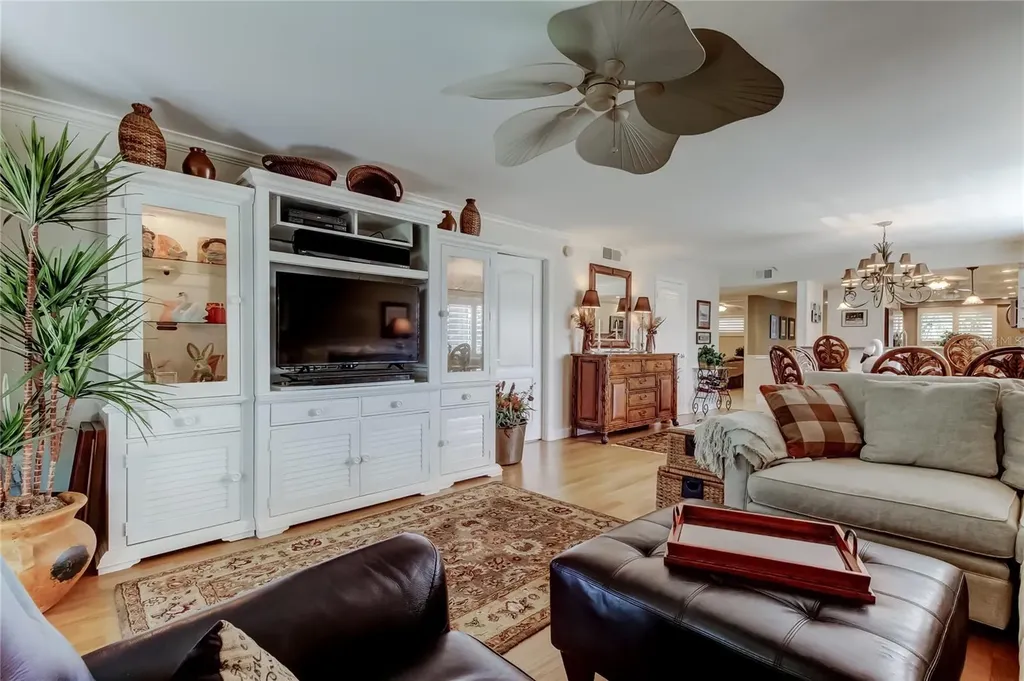 9450 Harbor Greens Way Seminole FL 33776