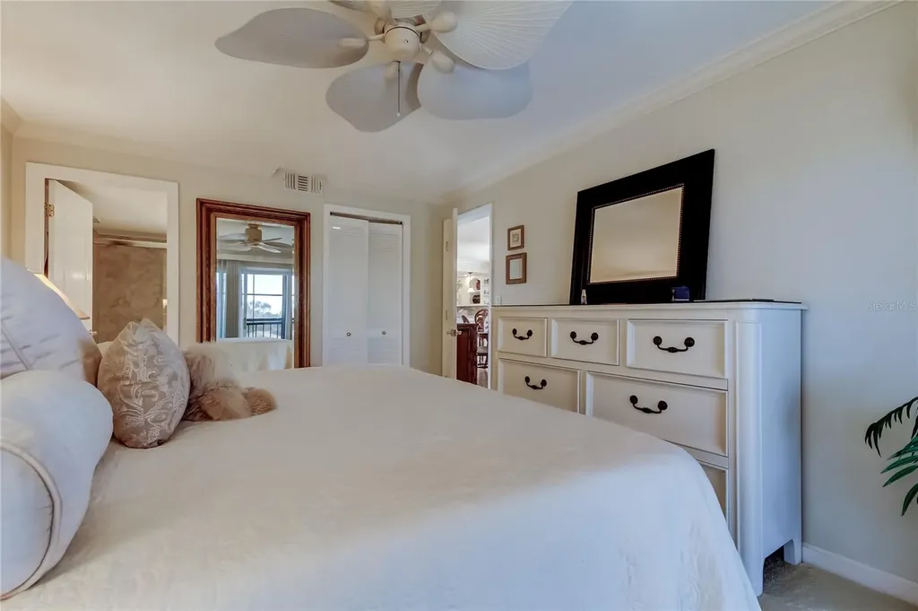 9450 Harbor Greens Way Seminole FL 33776