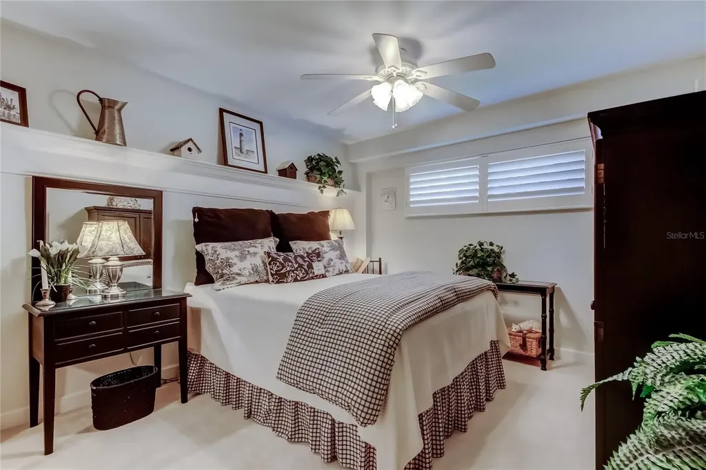 9450 Harbor Greens Way Seminole FL 33776