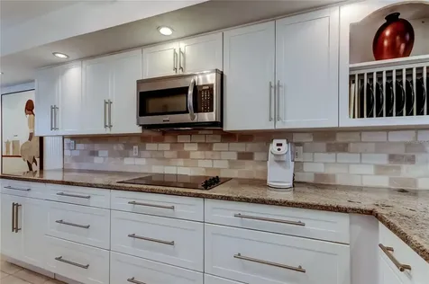 9450 Harbor Greens Way Seminole FL 33776