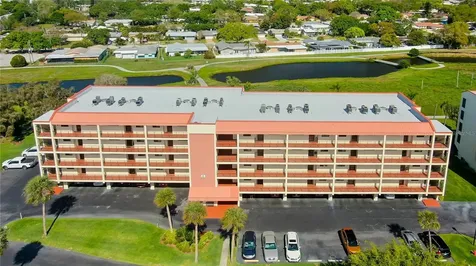 9450 Harbor Greens Way Seminole FL 33776