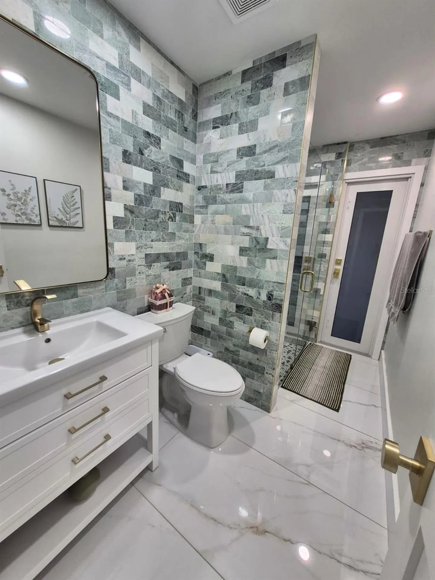 5817 Tampa Shores Boulevard Tampa FL 33615