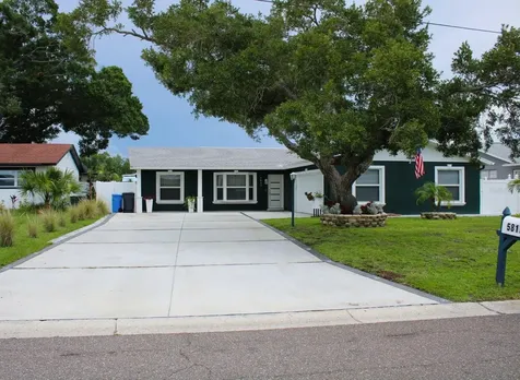 5817 Tampa Shores Boulevard Tampa FL 33615