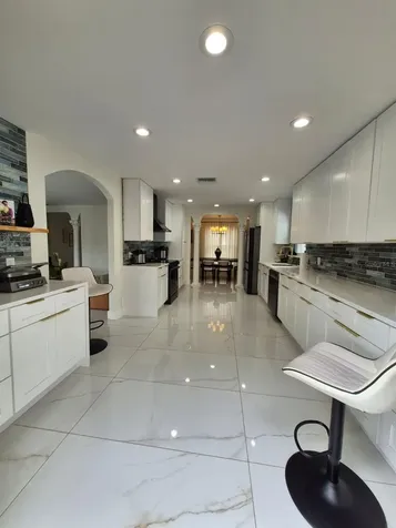 5817 Tampa Shores Boulevard Tampa FL 33615