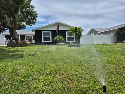 5817 Tampa Shores Boulevard Tampa FL 33615