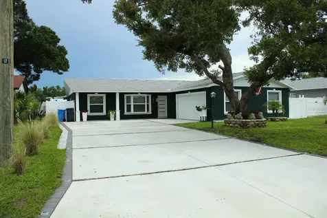 5817 Tampa Shores Boulevard Tampa FL 33615