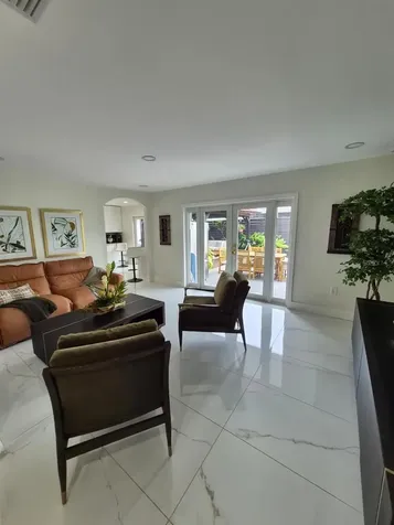 5817 Tampa Shores Boulevard Tampa FL 33615
