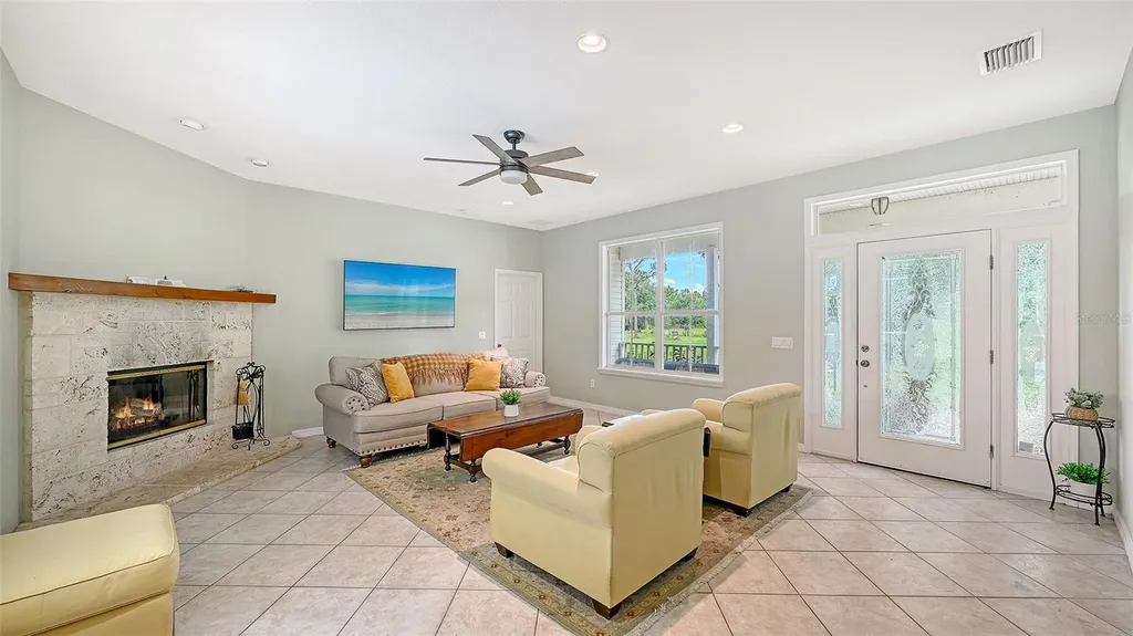 7108 229th Street E Bradenton FL 34211