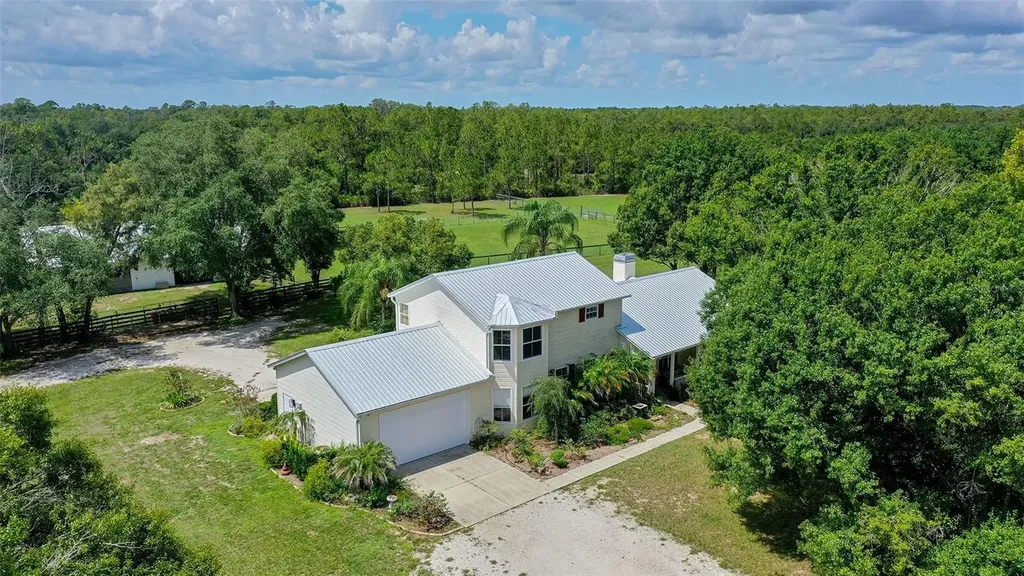 7108 229th Street E Bradenton FL 34211