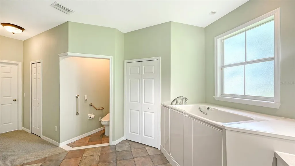 7108 229th Street E Bradenton FL 34211
