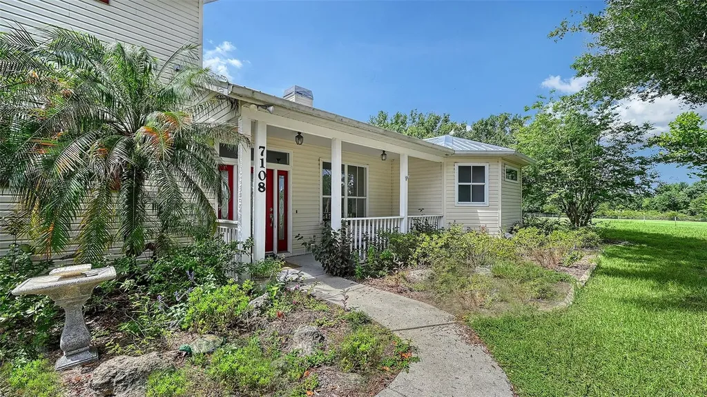 7108 229th Street E Bradenton FL 34211