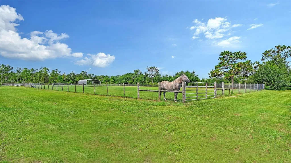 7108 229th Street E Bradenton FL 34211