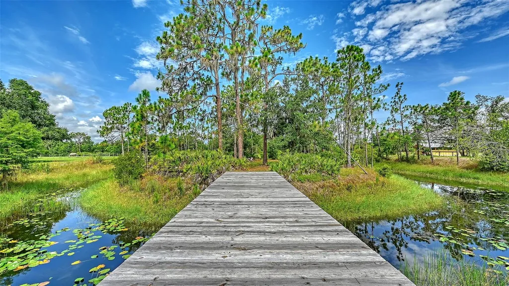 7108 229th Street E Bradenton FL 34211