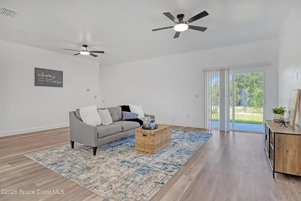 601 Yardley Street SW Palm Bay FL 32908