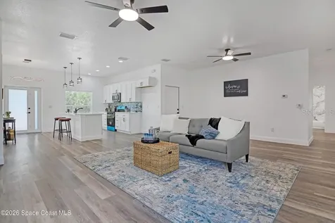 601 Yardley Street SW Palm Bay FL 32908