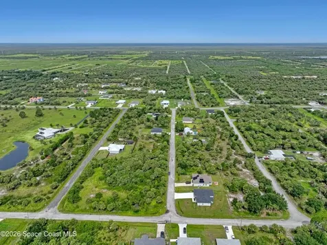 601 Yardley Street SW Palm Bay FL 32908