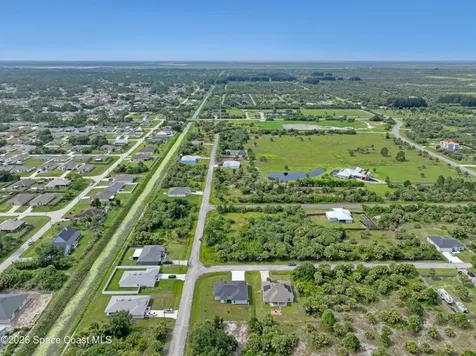 601 Yardley Street SW Palm Bay FL 32908